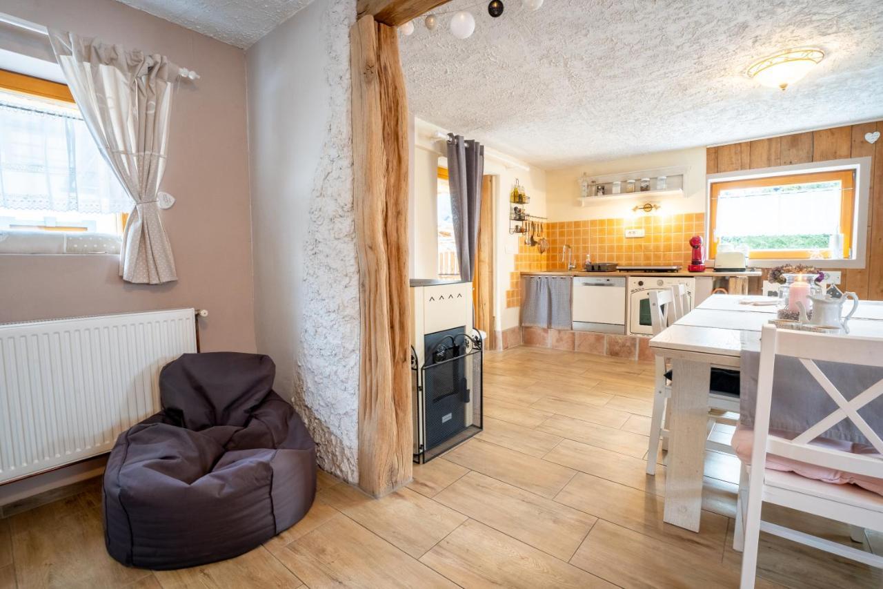 Guest House Pr' Cut Zirovnica Dış mekan fotoğraf