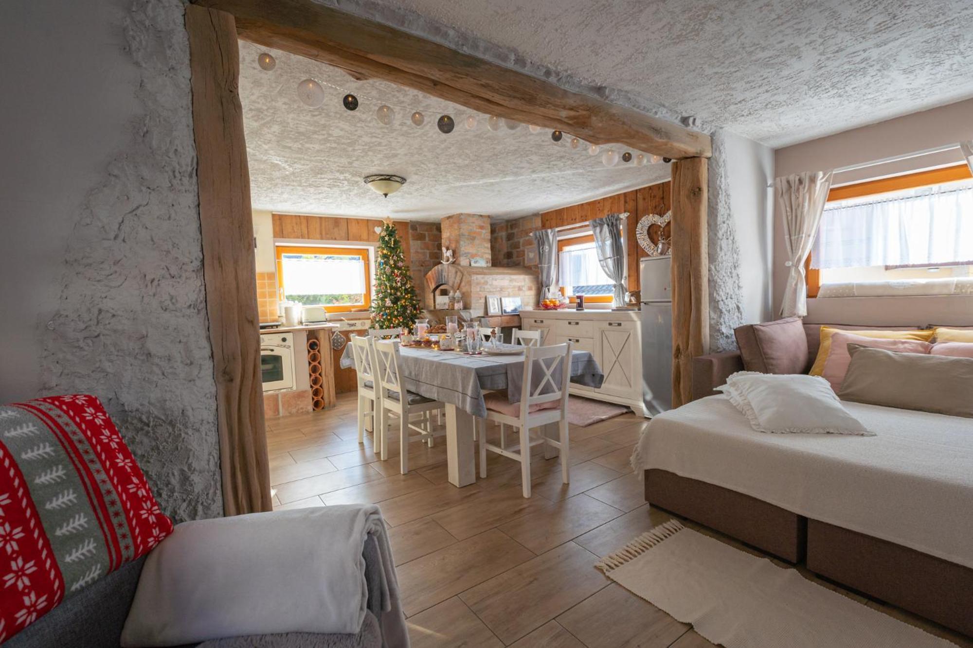 Guest House Pr' Cut Zirovnica Dış mekan fotoğraf