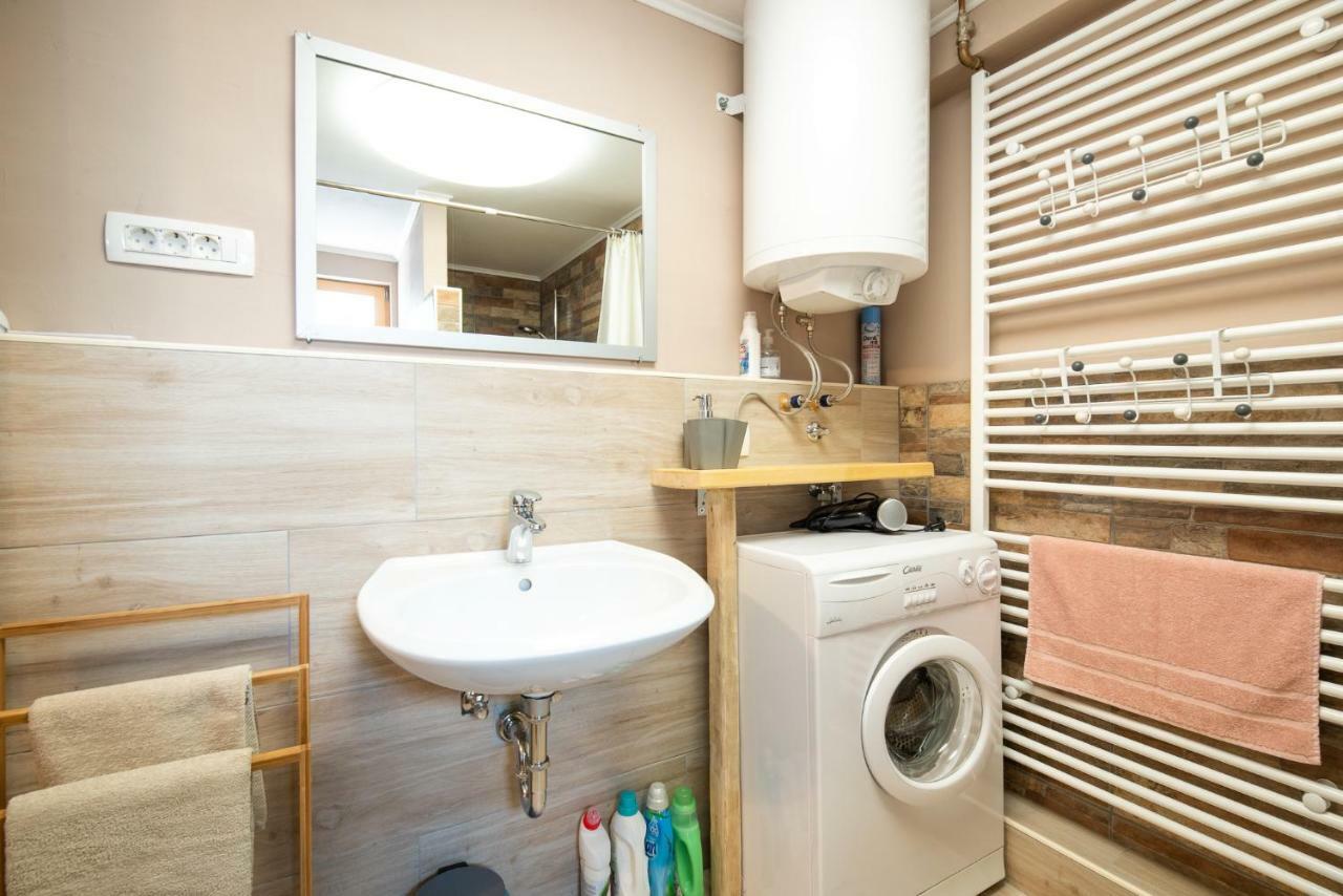 Guest House Pr' Cut Zirovnica Dış mekan fotoğraf